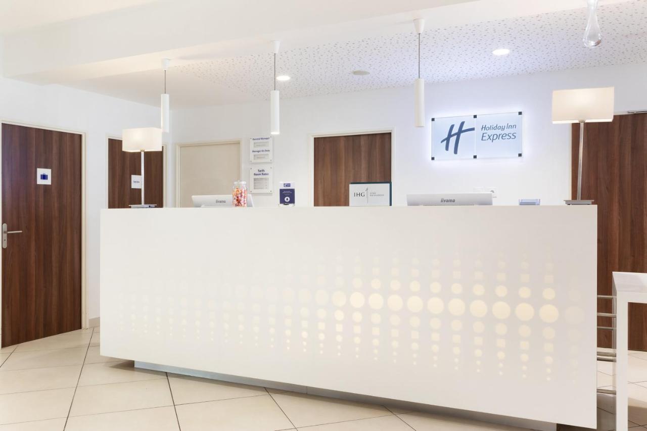 Holiday Inn Express Toulon - Est, An Ihg Hotel 外观 照片