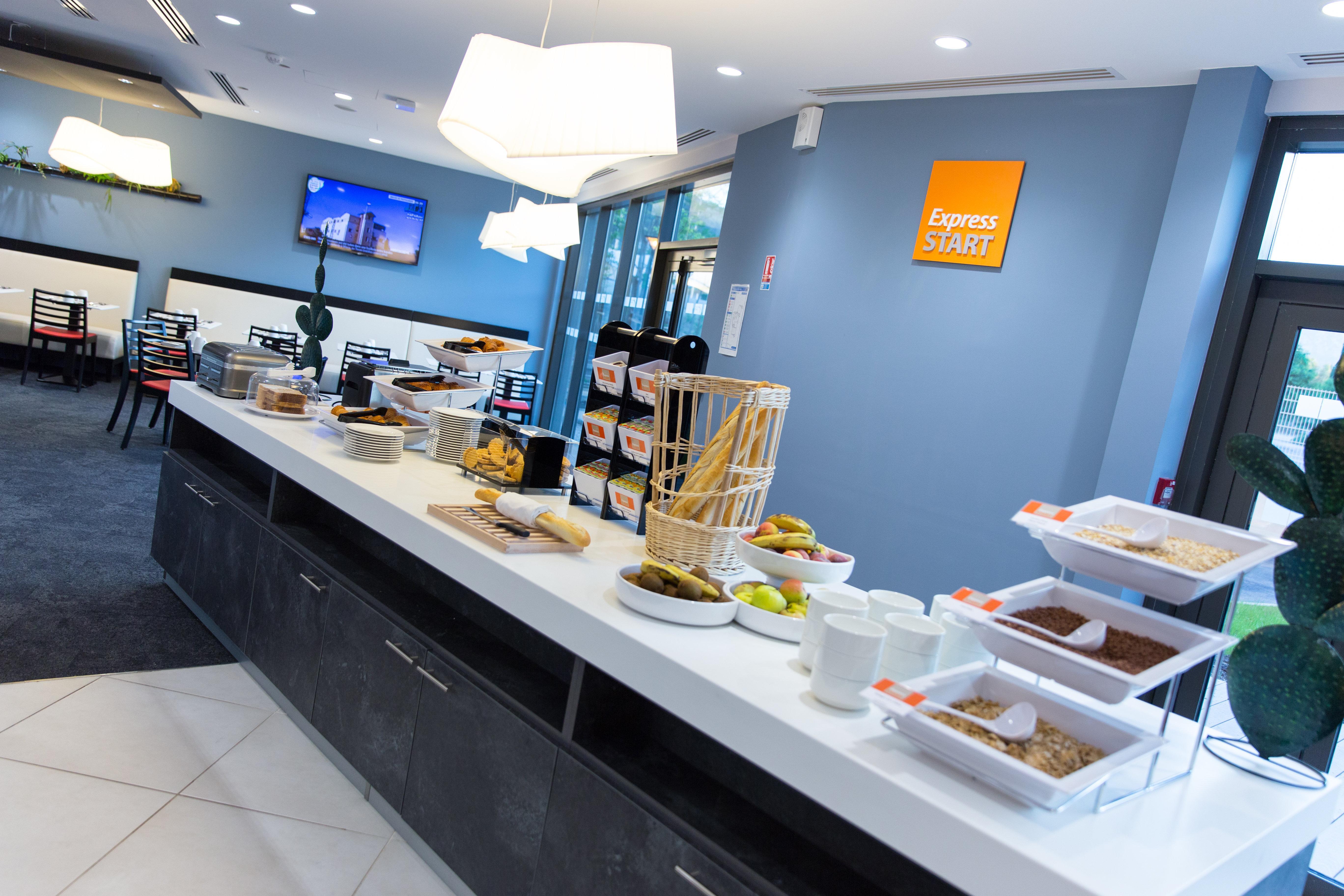 Holiday Inn Express Toulon - Est, An Ihg Hotel 外观 照片