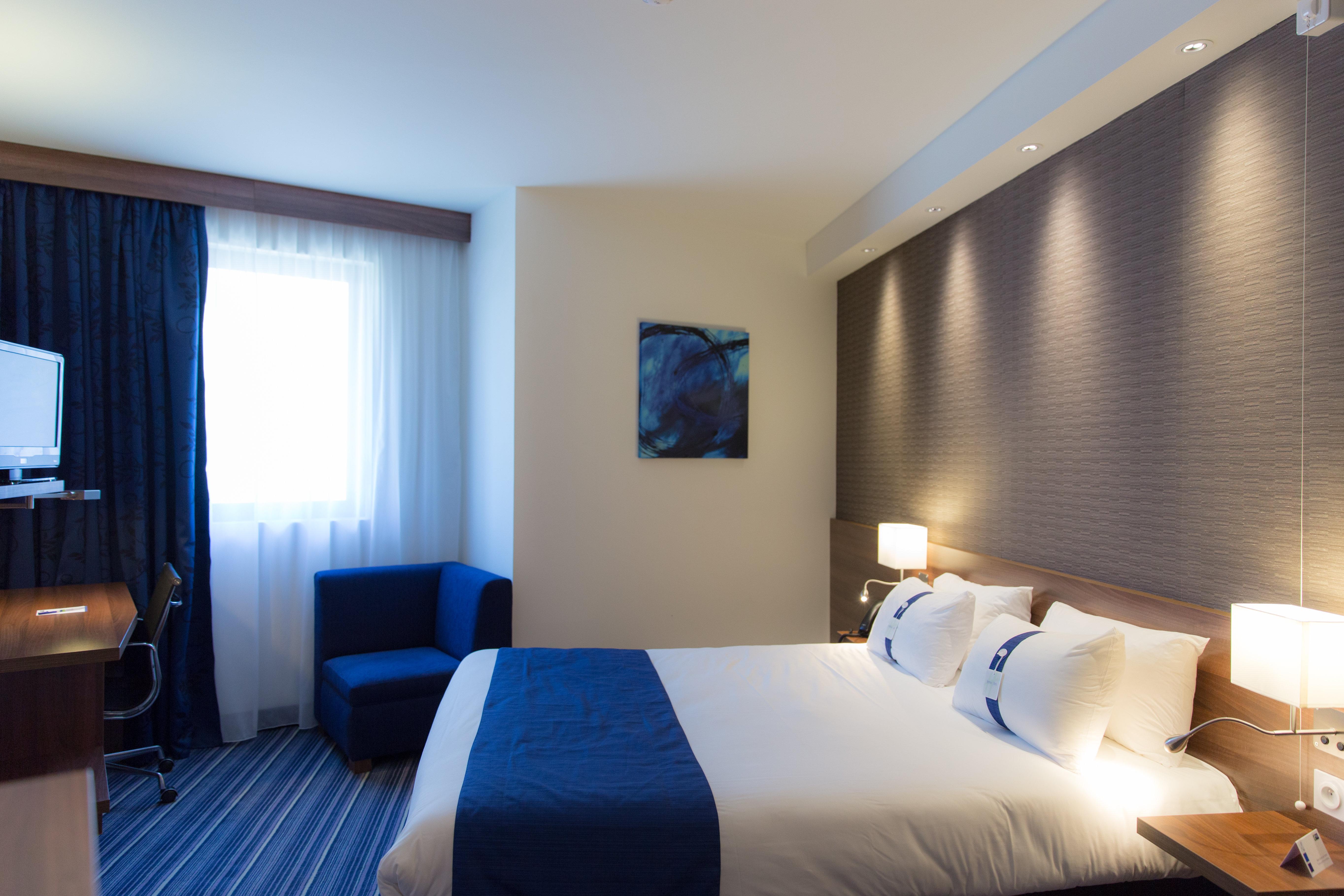 Holiday Inn Express Toulon - Est, An Ihg Hotel 外观 照片